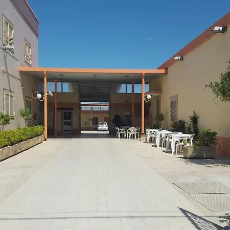 Mare Pineta Hotel *