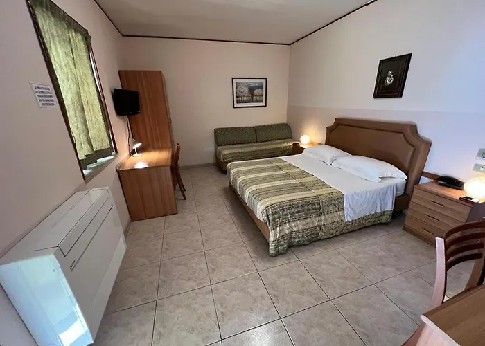 Mare Pineta Μπάρι